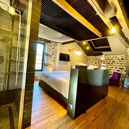 Bed & Breakfast Domaine De La Planche De Melussac